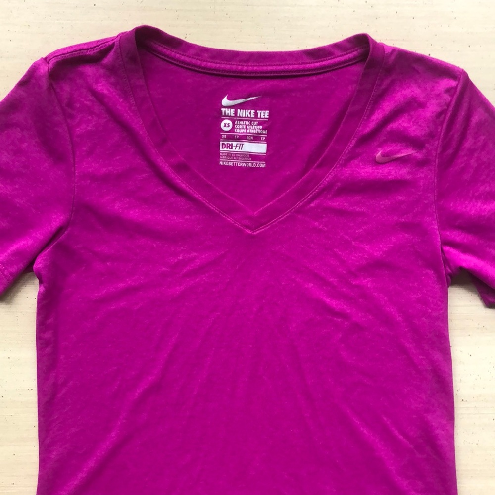 SOLD | The Nike Tee | XS